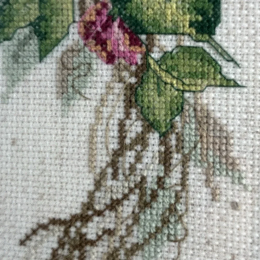 Framed Wall Picture - Bucilla Grapevine Wreath Crochet 16.25